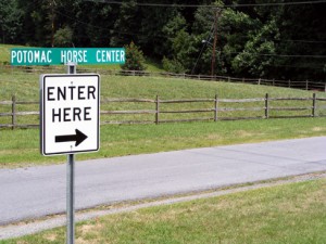 sign2-488x366